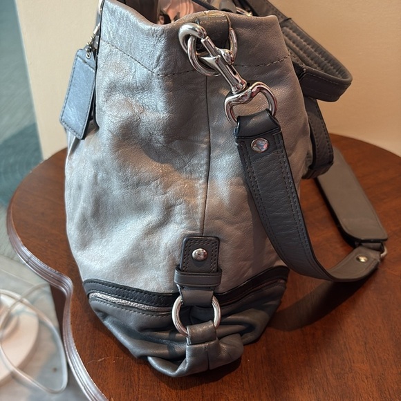 Coach 17096 Ashley tri-color satchel shoulder/Crossbody bag leather gray
EUC - Picture 9 of 17